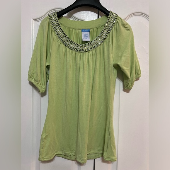 Tops - U- KNIT Women Blouse size : S with multiple stones designs at Crewneck .